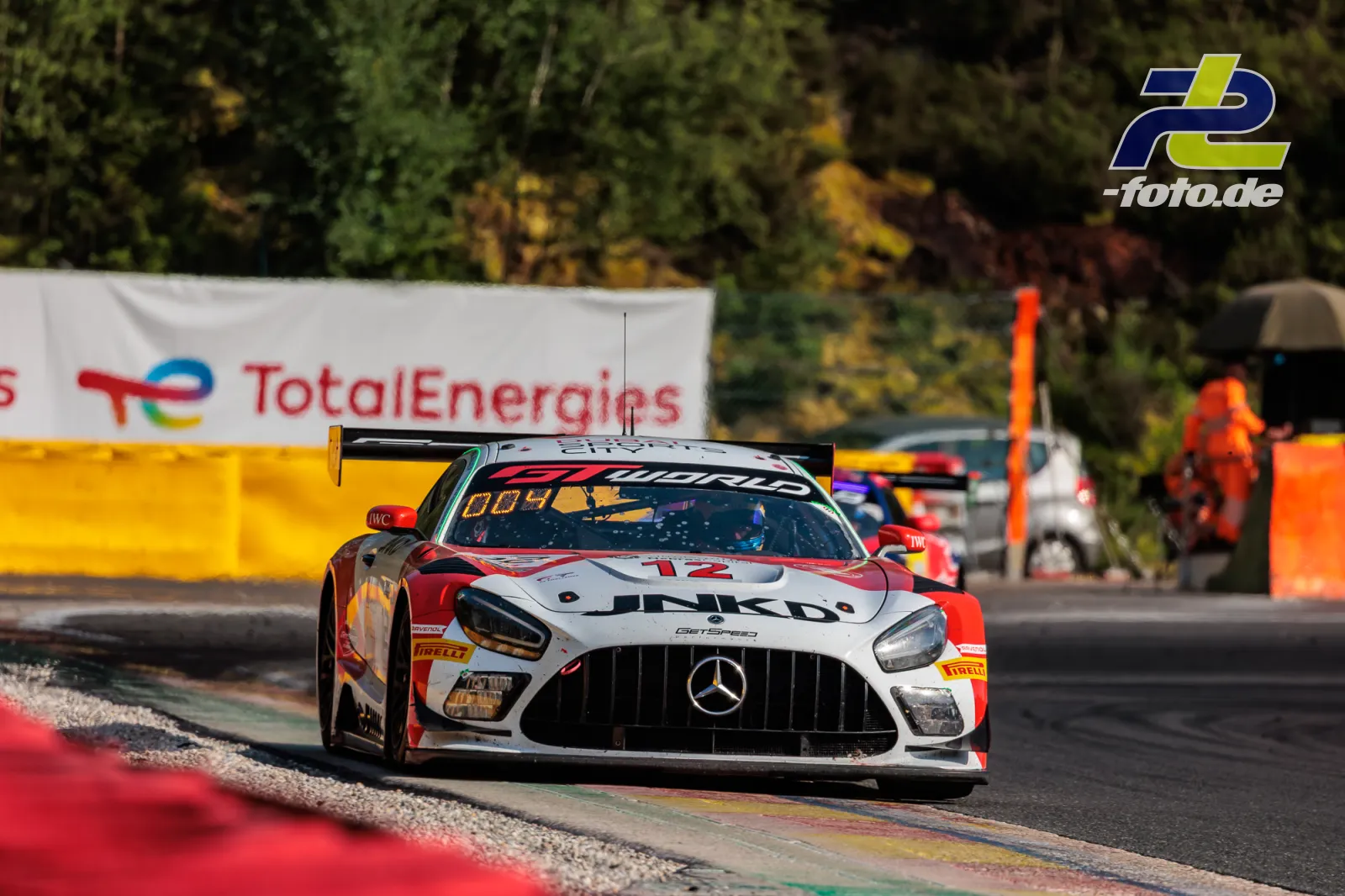 Mercedes-AMG GT3 EVO #12 von GetSpeed Team Dubai beim CrowdStrike 24 Hours of Spa auf der Strecke in Spa-Francorchamps.