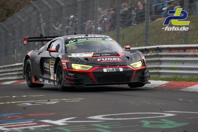Audi R8 LMS GT3 Nummer 175 von Fugel Sport in schwarz-roter Lackierung auf der Nürburgring-Nordschleife bei NLS Lauf 2.